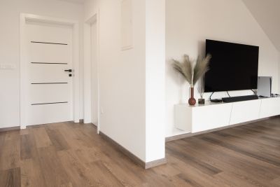 Laminate Floor Replacement in Dayton, TX